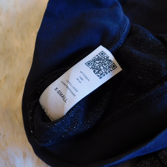 True Religion Glittery Navy Blue Pull-Over/Sweater - Picture 5 of 6
